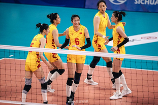 再起风波，内马尔：向教练致歉？又是哪个狗屎记者编造的谎言（风波再起，内马尔反击：向教练致歉？又是哪位记者在编造谎言）