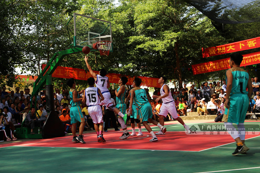 指定山东泰山队参加亚冠，上海上港球迷的建议，无视规则的呓语（点名山东泰山出战亚冠？上港球迷此建议罔顾规则）