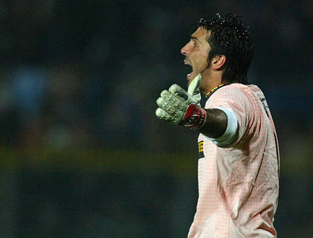 马里主帅：感谢FIFA，我的两名球员受伤了，将缺席一段时间（马里主帅致谢FIFA：两名球员受伤将缺阵一段时间）