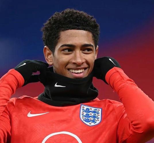 足球世界杯新增补降温系统，通过率近100%（足球世界杯启用降温增补系统，通过率接近100%）