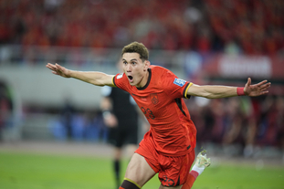 本赛季中超进球榜：海港72球居首，国安、泰山69球第二（中超本季进球榜：海港72球领跑，国安、泰山各69球并列次席）