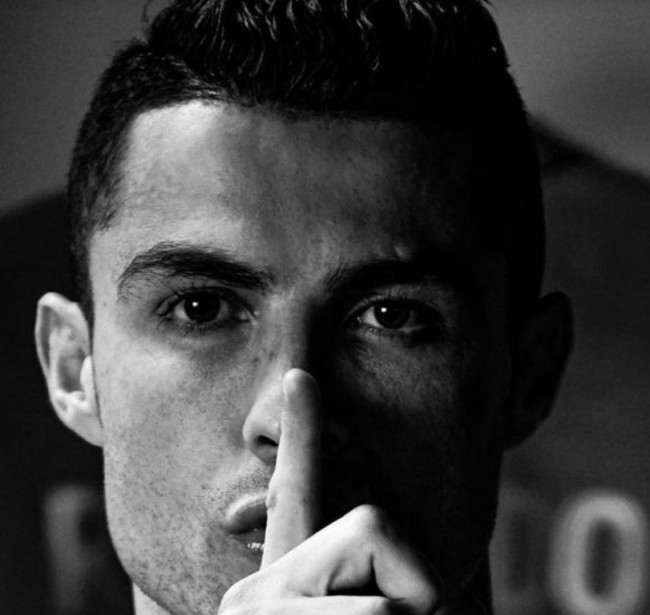 体坛联播｜曼联战平西汉姆5轮仅1胜，米兰意大利杯遭淘汰（体坛速递｜曼联近5轮仅1胜战平西汉姆，米兰意杯出局）