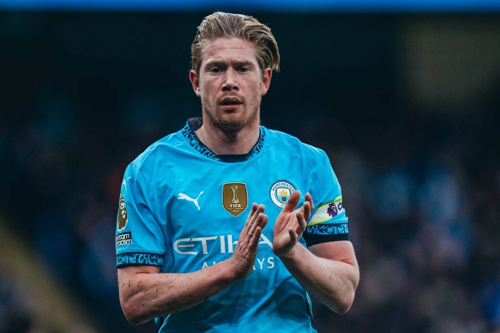 《在场外》视频栏目｜从北京女足夺冠说起（《在场外》视频栏目｜从北京女足问鼎谈起）