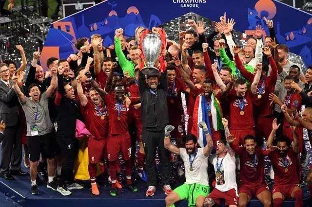 曼市双雄6500万镑争夺战，塞梅尼奥拒绝热刺邀约（曼市双雄掀6500万镑抢人战，塞梅尼奥拒绝热刺报价）